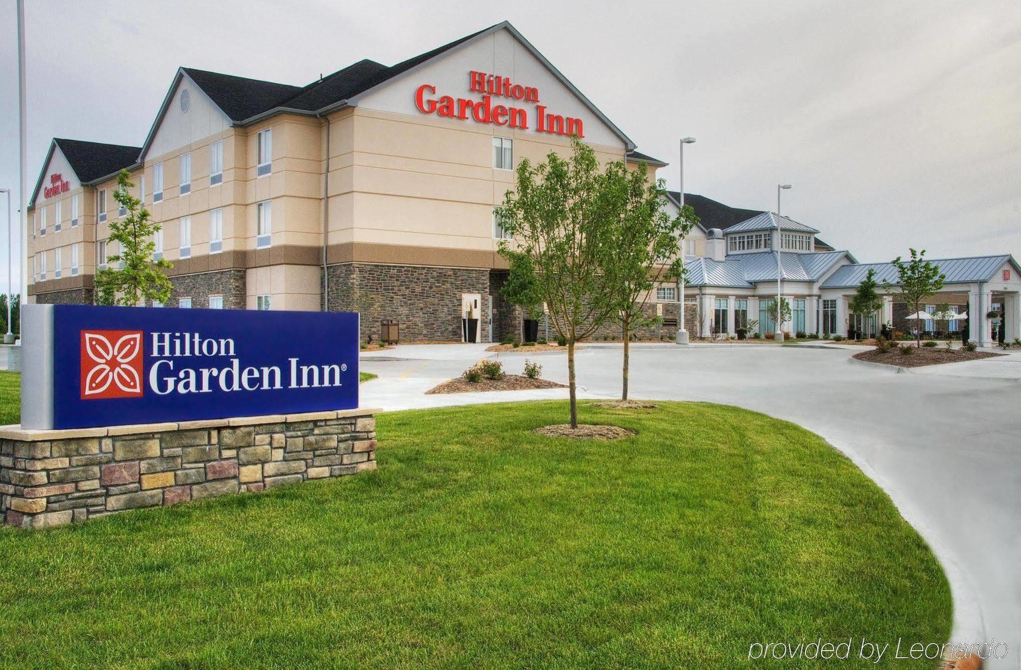 Hilton Garden Inn Еймс Екстериор снимка